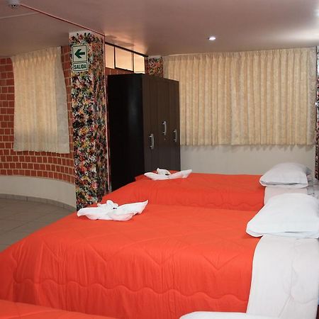 Hotel Los Gladiolos กาฮามาร์กา ภายนอก รูปภาพ