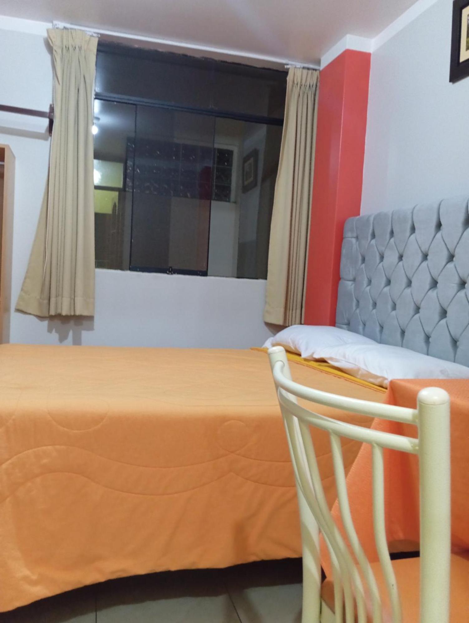 Hotel Los Gladiolos กาฮามาร์กา ภายนอก รูปภาพ