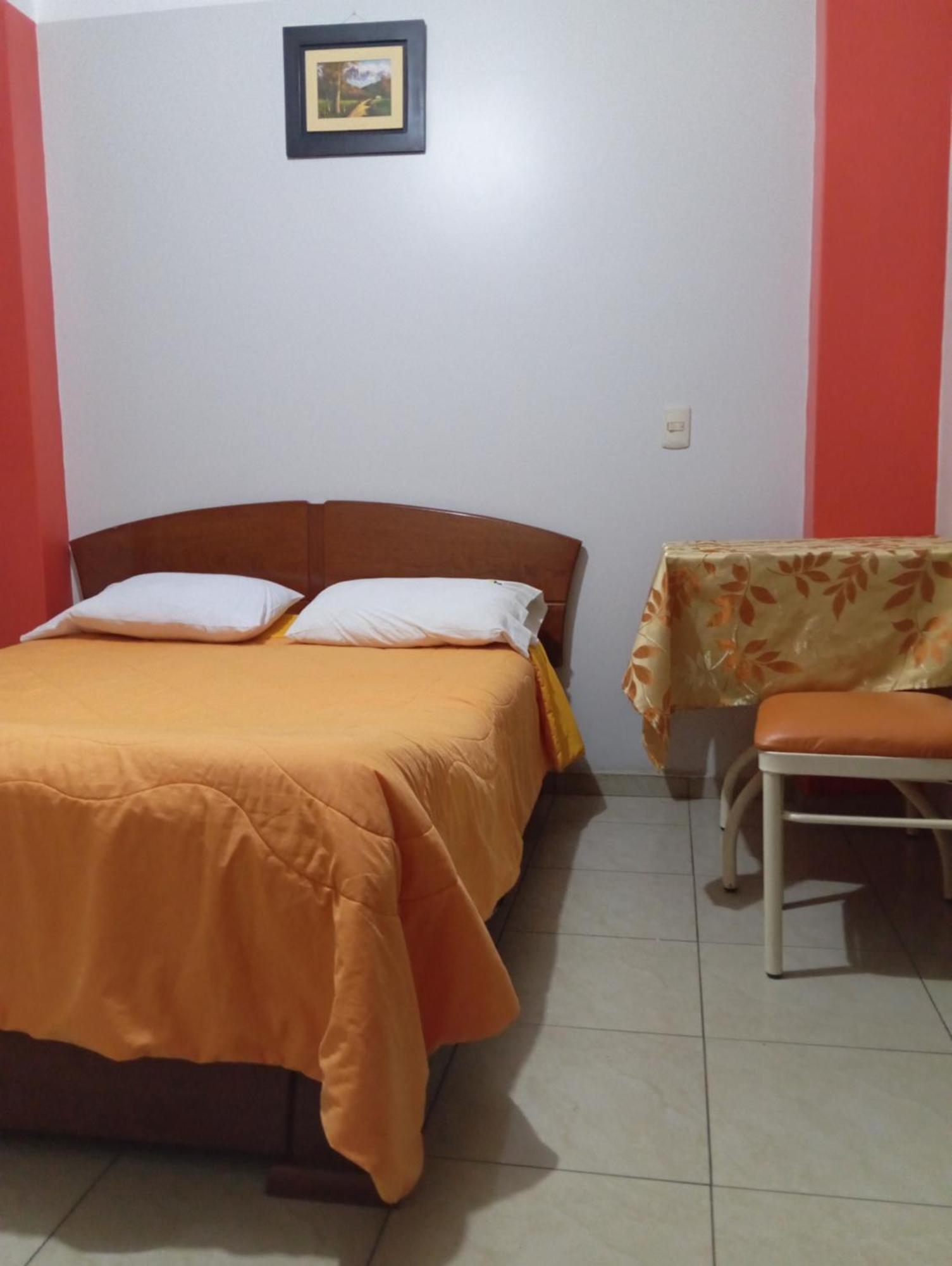 Hotel Los Gladiolos กาฮามาร์กา ห้อง รูปภาพ