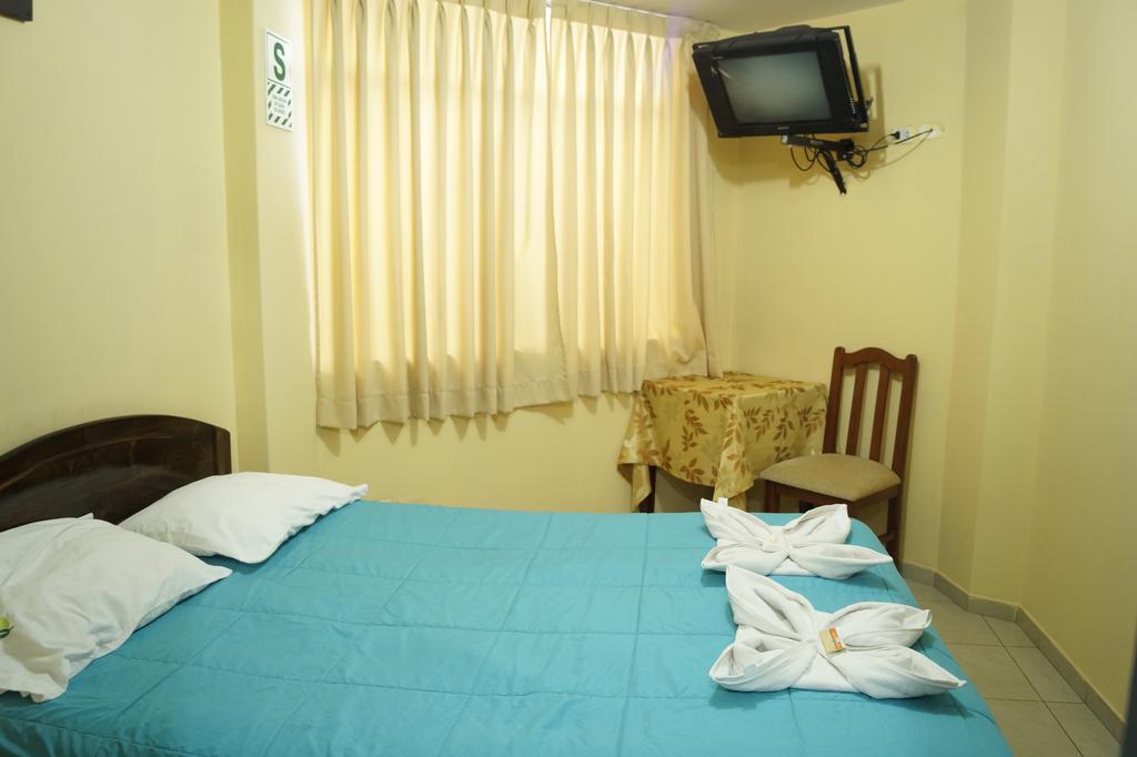 Hotel Los Gladiolos กาฮามาร์กา ห้อง รูปภาพ