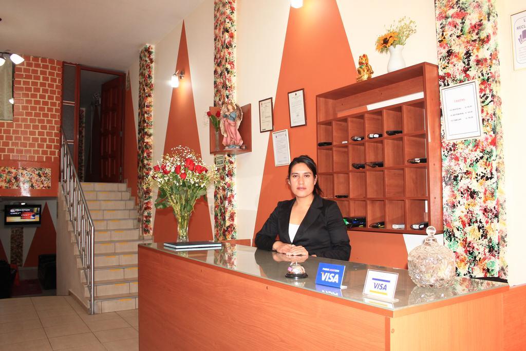 Hotel Los Gladiolos กาฮามาร์กา ภายนอก รูปภาพ